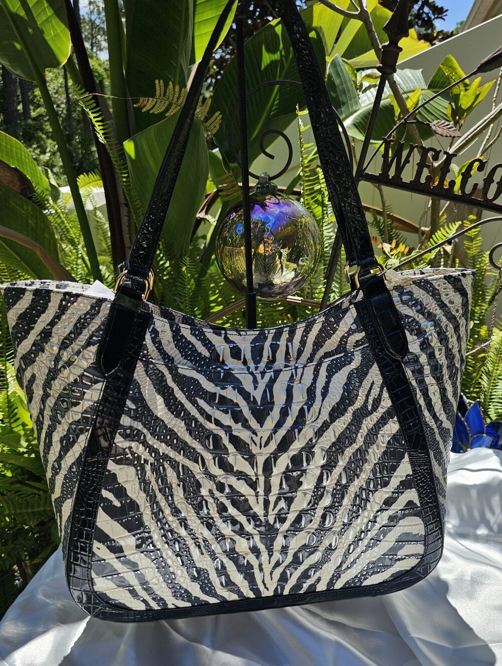 NWT Brahmin Aliza Everlasting Encore Tote Zebra Animal Print Leather - Picture 2 of 9